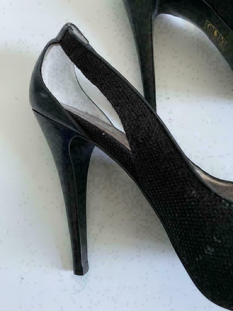 E908 Nieuw GUESS maat 38 open schoenen pumps hak zwart, Guess, Zwart, Nieuw, Ophalen of Verzenden