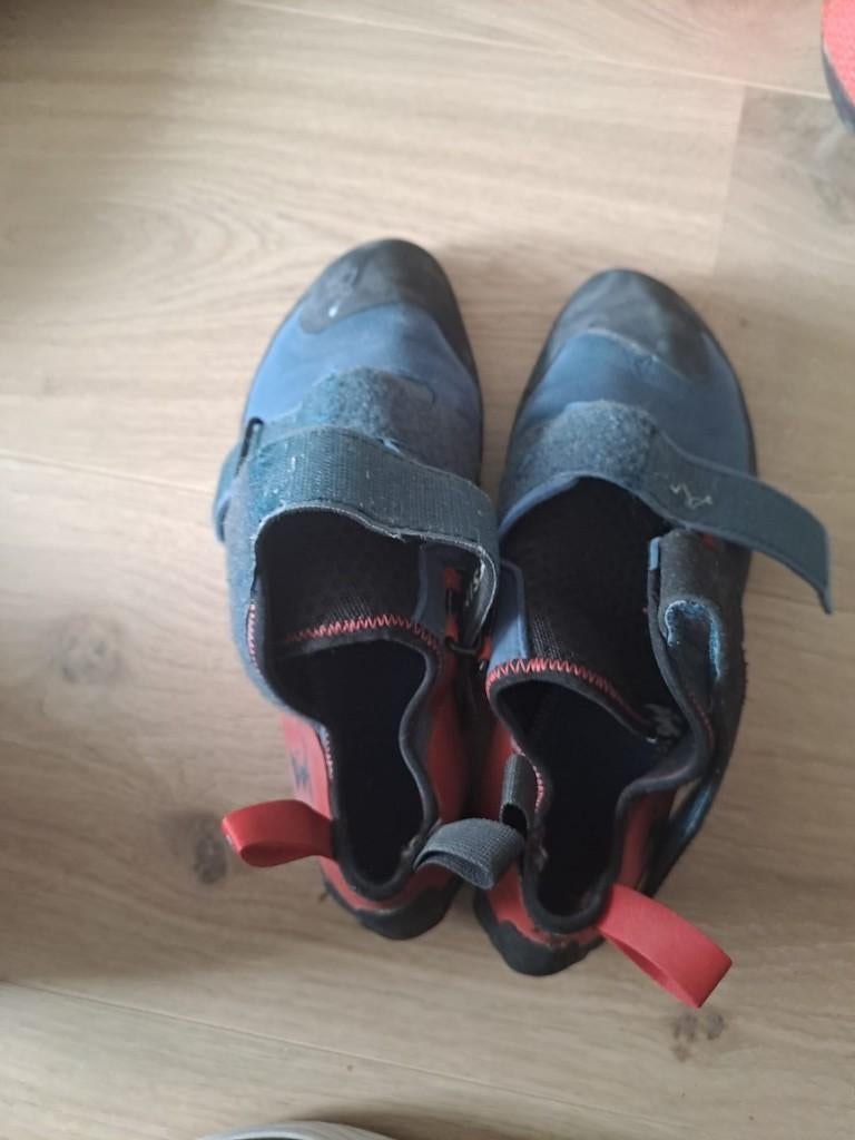Boulderschoenen maat 42-43, Sport en Fitness, Klimsport, Ophalen, Zo goed als nieuw, Klimsportschoenen