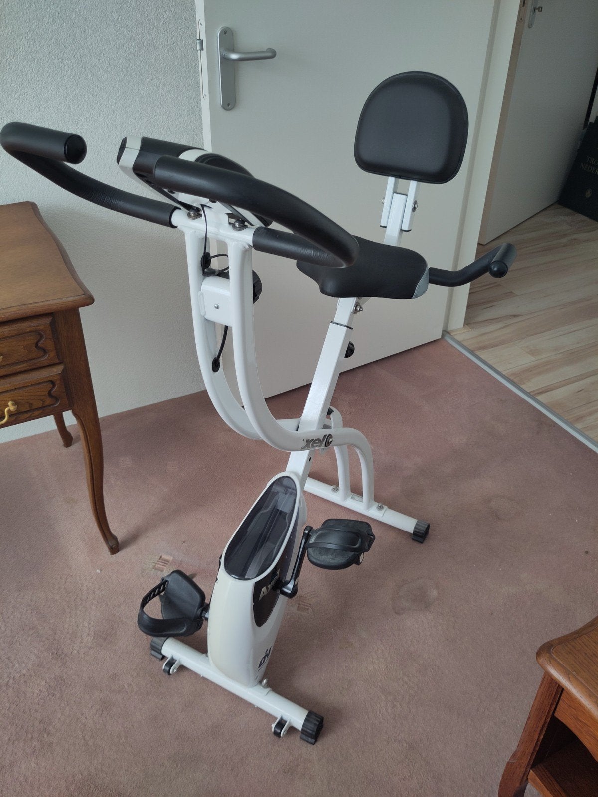 Hometrainer - Ionfitness Xel - Wit, Ophalen, Zo goed als nieuw, Metaal, Benen