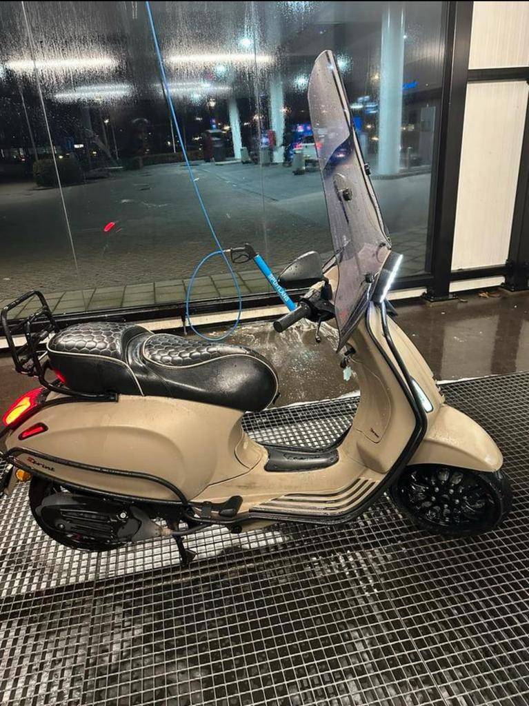 Vespa Sprint/Primavera z123 Gezocht, Ophalen, Zo goed als nieuw, Benzine, Overige modellen
