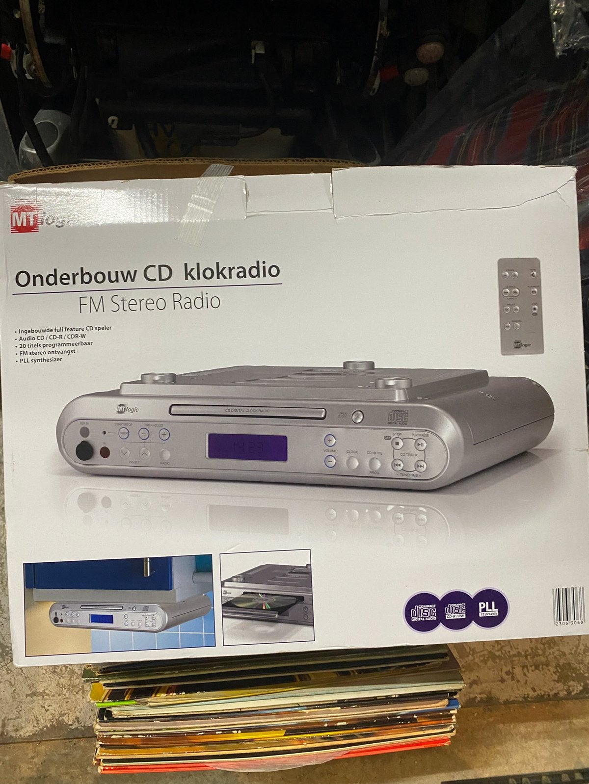 Onderbouw cd klok radio camper keuken kast cd LP, Ophalen of Verzenden, Zo goed als nieuw