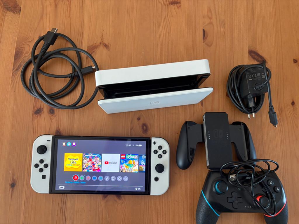 Nintendo switch oled z.g.a.n, Zo goed als nieuw, Met 1 controller, Met harde schijf, Switch OLED