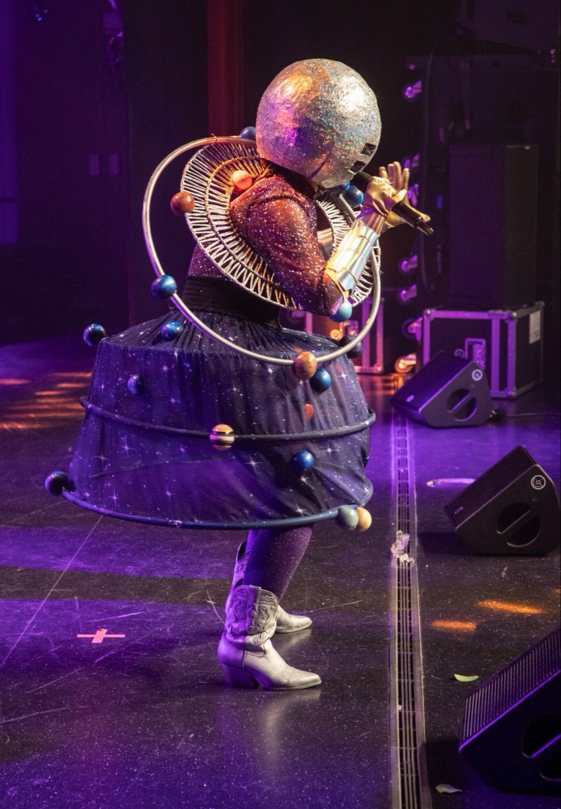 De Kosmos Kostuum - The Masked Singer, Maat 38/40 (M), Ophalen of Verzenden, Kleding, Overige thema's
