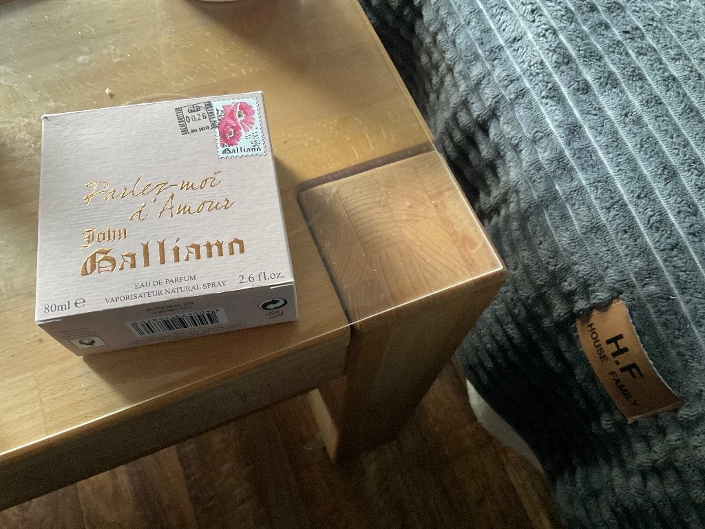 John galliano, Ophalen of Verzenden, Gebruikt