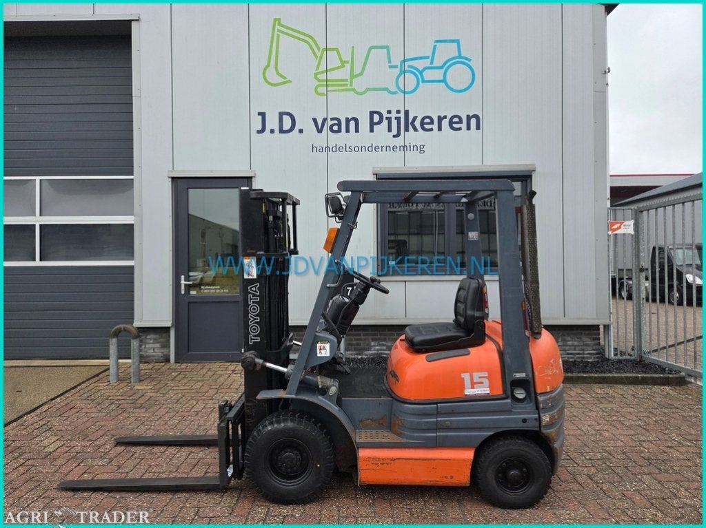 compacte Toyota 02-6FD15 diesel 7723uur+freelift+sideshift, Zakelijke goederen, Machines en Bouw | Heftrucks en Intern transport