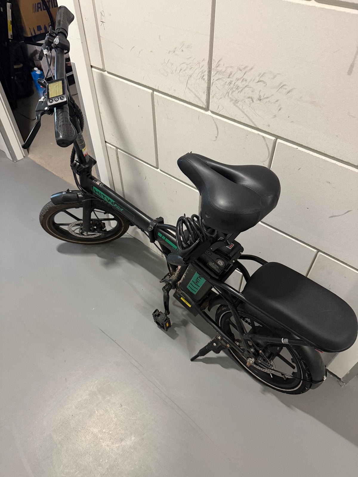 Hitway BK5 met 2 batterijen, Fietsen en Brommers, Elektrische fietsen, Ophalen of Verzenden, Zo goed als nieuw