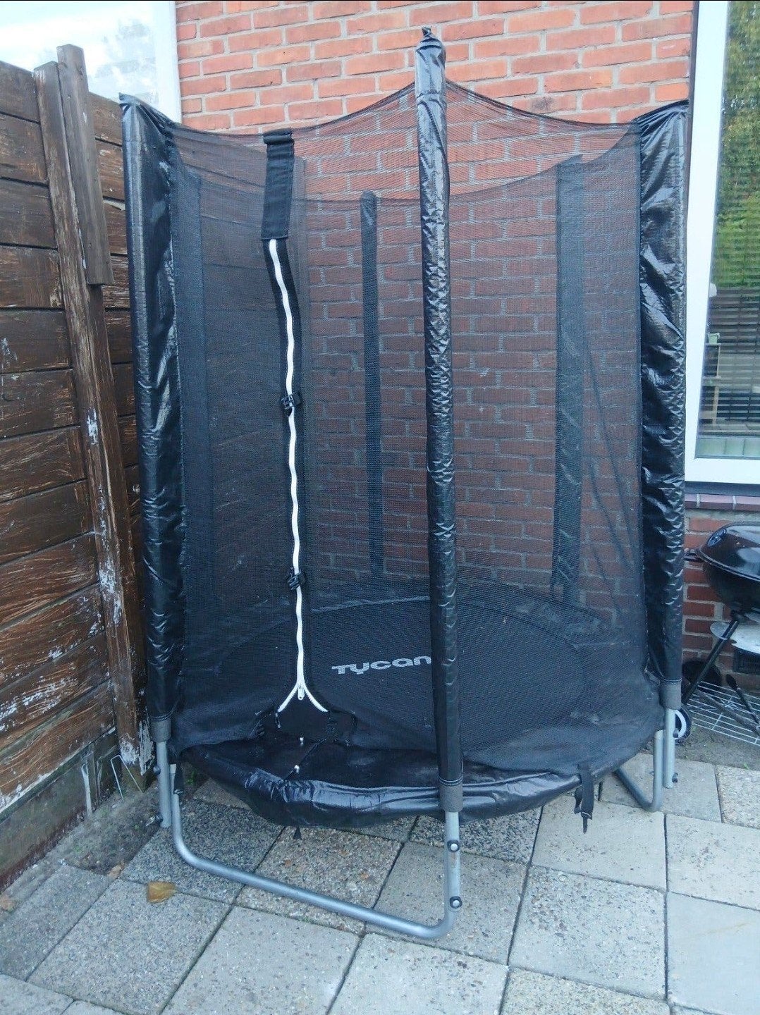 Tycano trampoline, Ophalen, Gebruikt