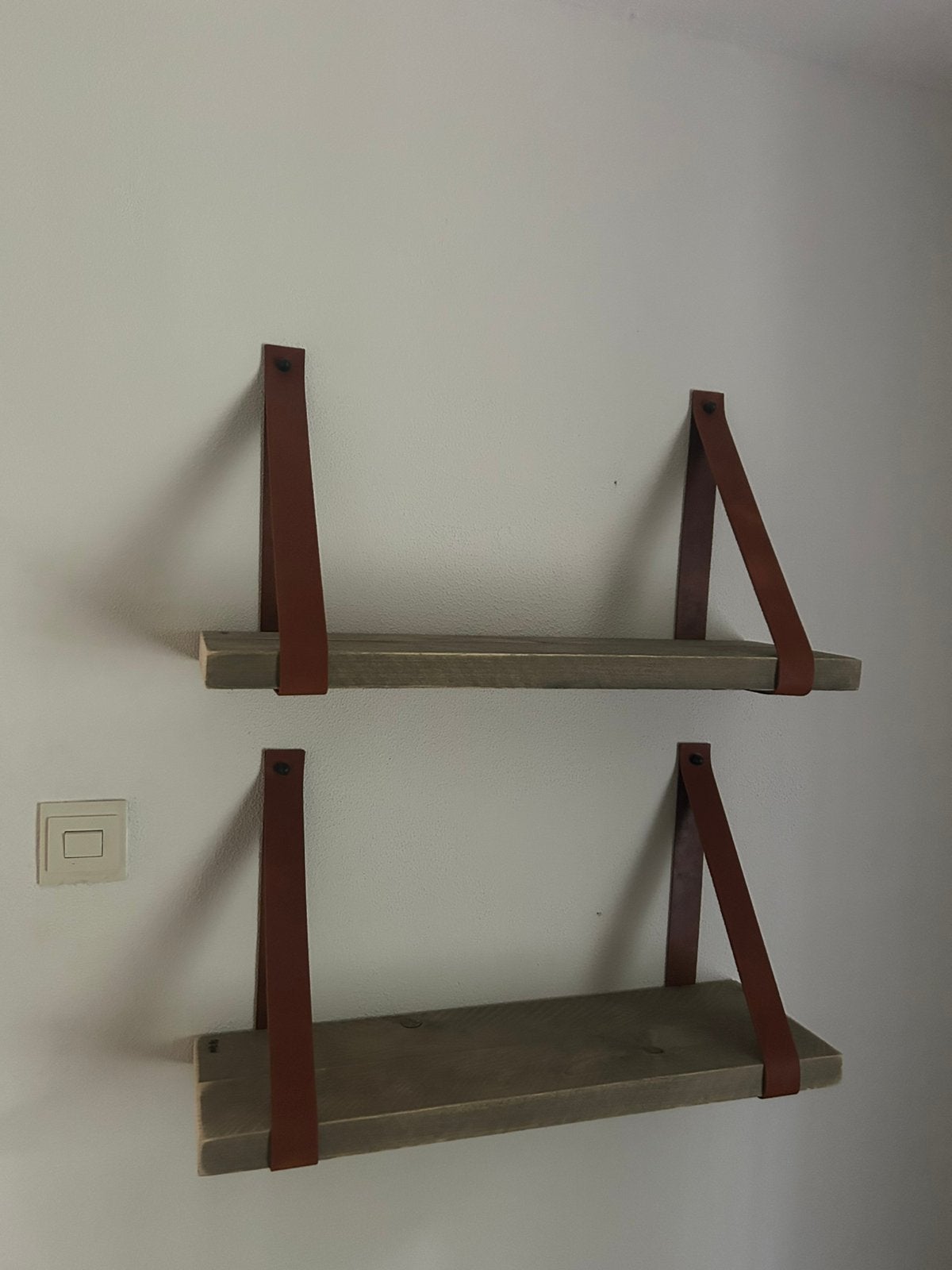 Stoere Set van 2 Steigerhouten Plankjes met Lederen Banden, Ophalen, Zo goed als nieuw