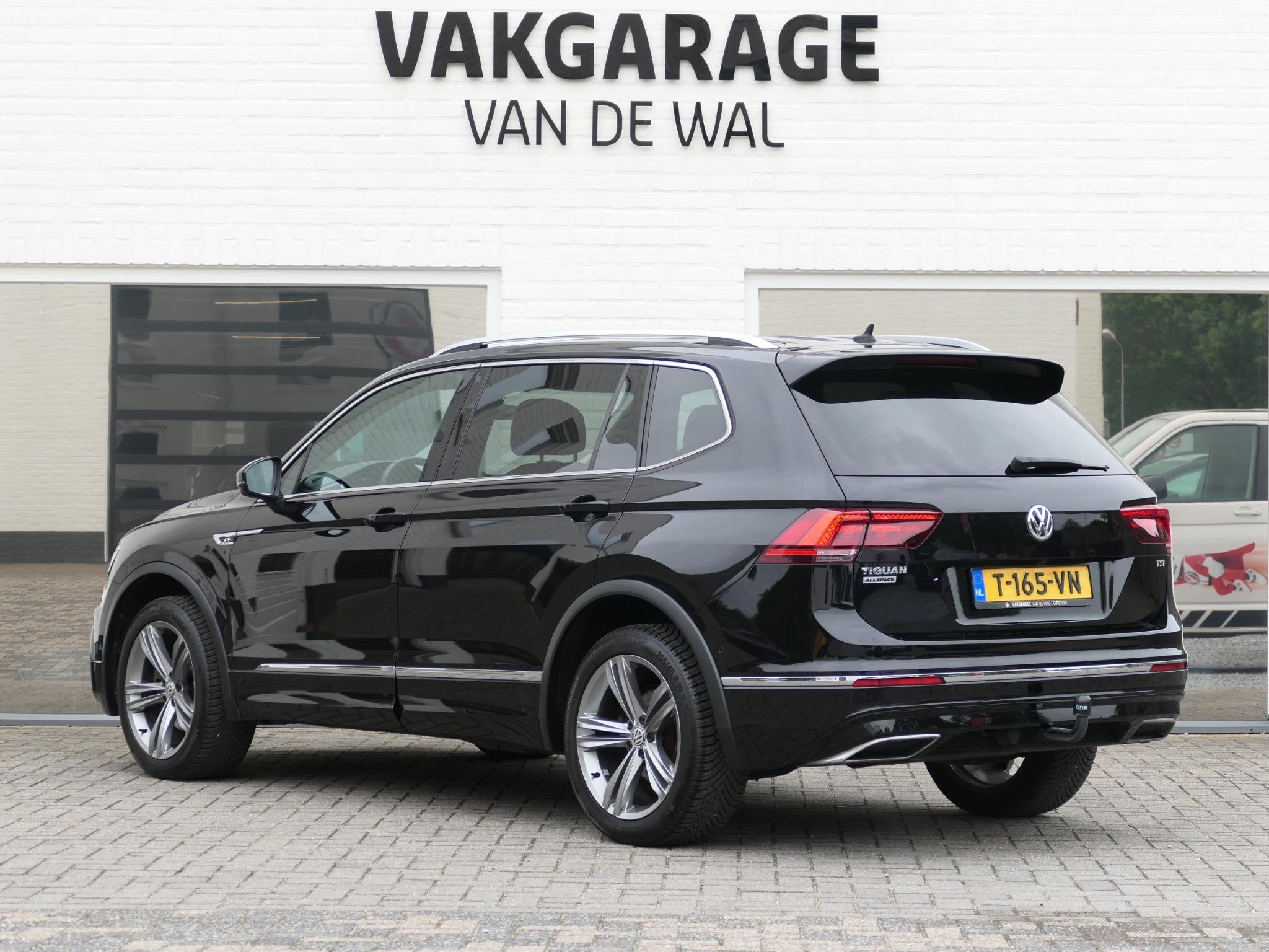 Volkswagen Tiguan Allspace 1.4 TSI Highline Business R 7p. |, Auto's, Automatische klimaatregeling, 4 cilinders, 150 pk, 7 stoelen
