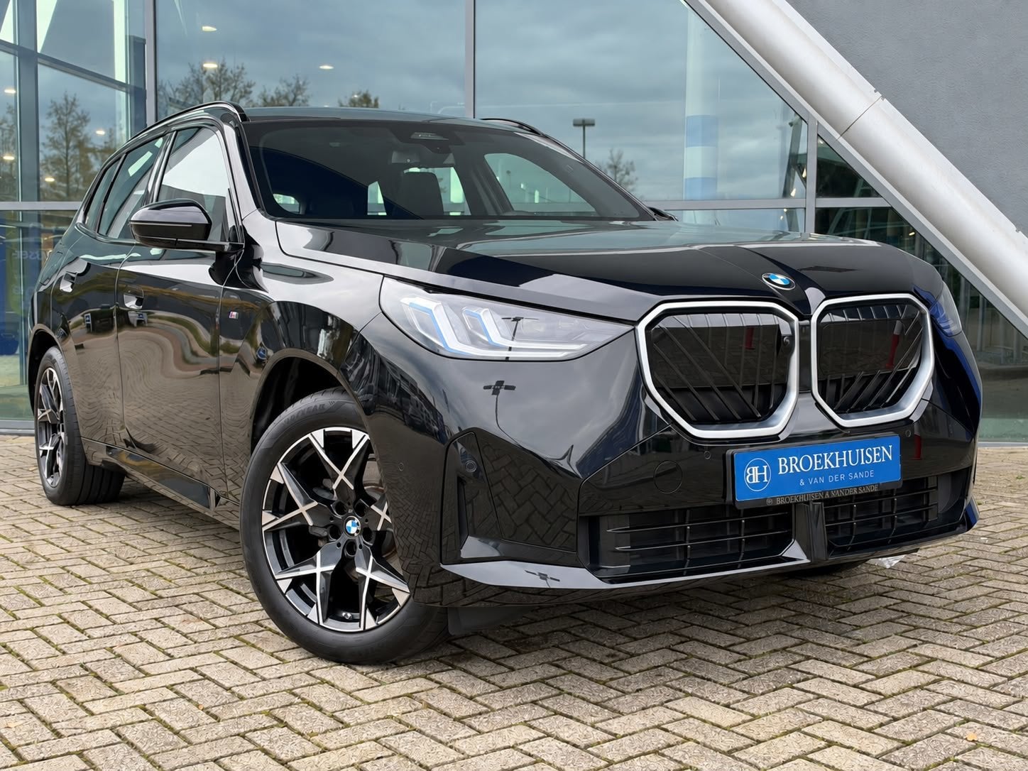 BMW X3 30e xDrive M sport 300pk Panoramadak / Elektr Trekhaa, Auto's, Automaat, Gebruikt, Zwart, 4 cilinders