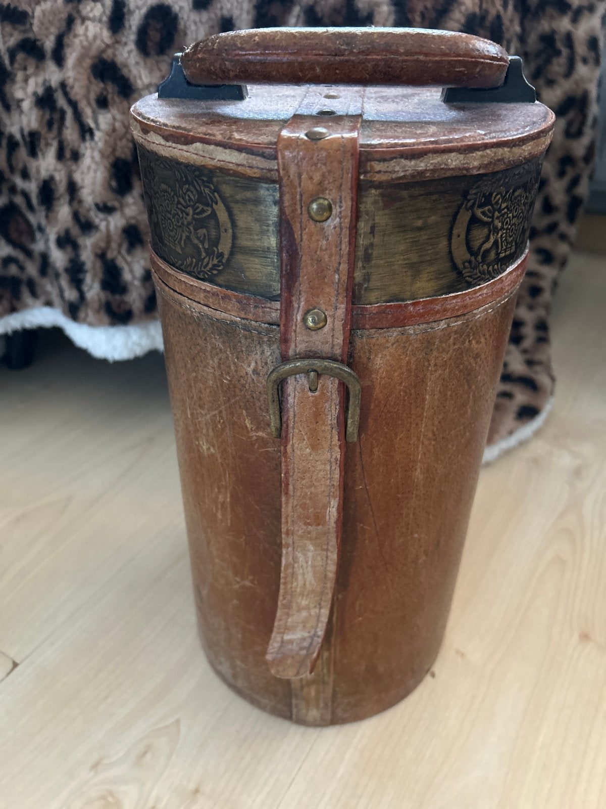 Antieke Leren Flessenhouder / Koker met Handvat, Ophalen of Verzenden
