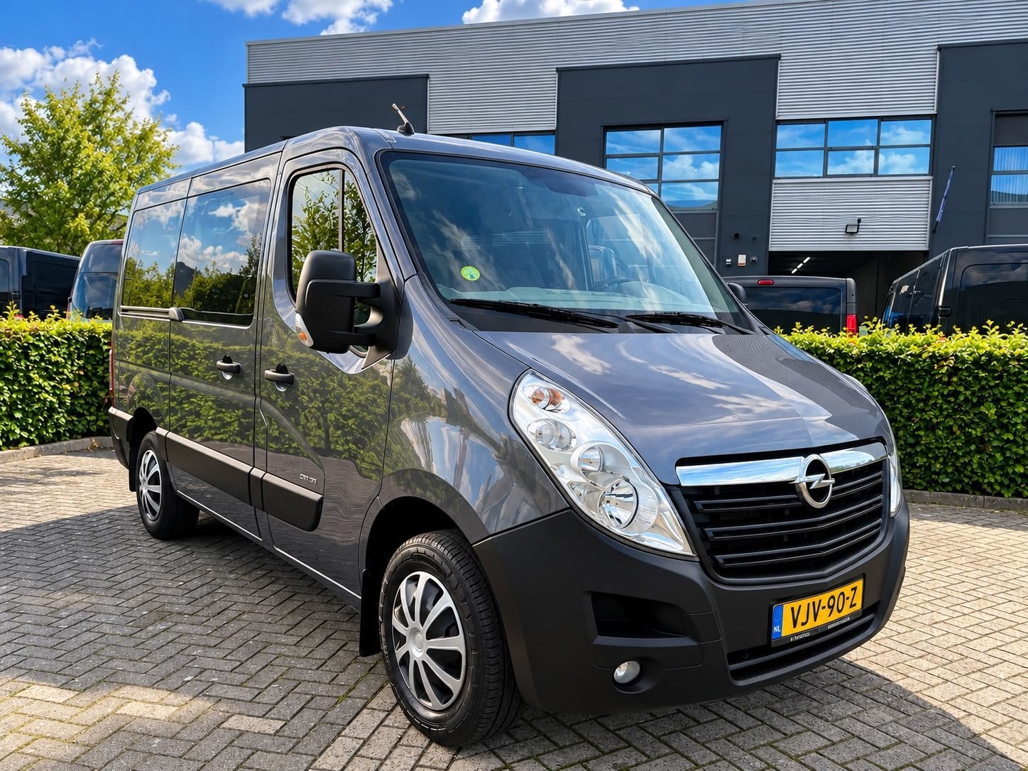 Opel Movano Rolstoelbus 2.3 L1H1 | 5 Persoons | Elek deuren, Dealer onderhouden, Gebruikt, 4 cilinders, 150 pk
