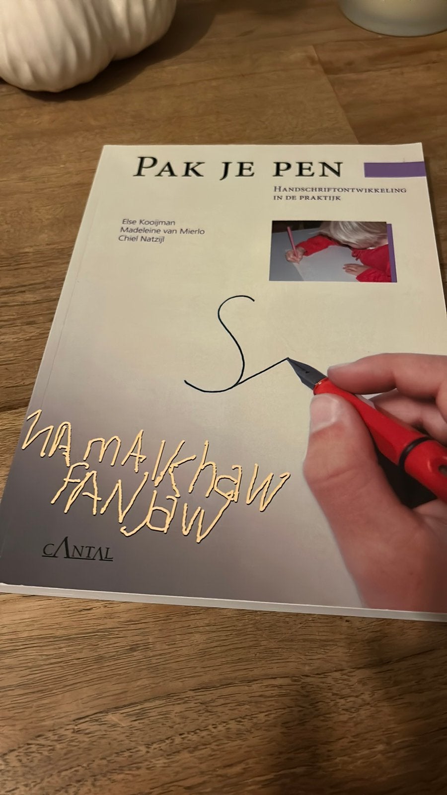 E. Kooijman - Pak je pen, Ophalen of Verzenden, Zo goed als nieuw, E. Kooijman; M. van Mierlo; C. Natzijl