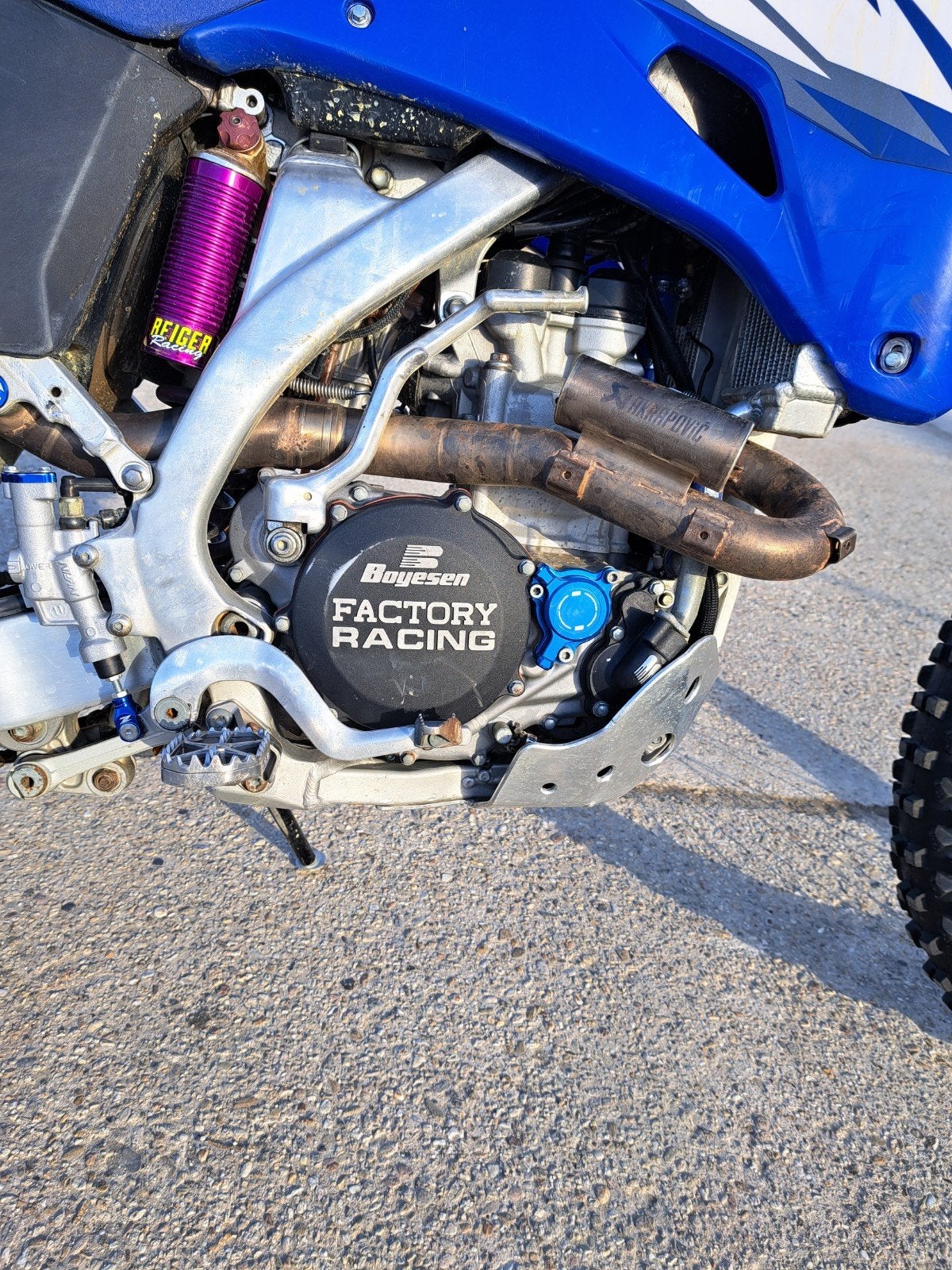 Yamaha yz450 motorblok, Ophalen