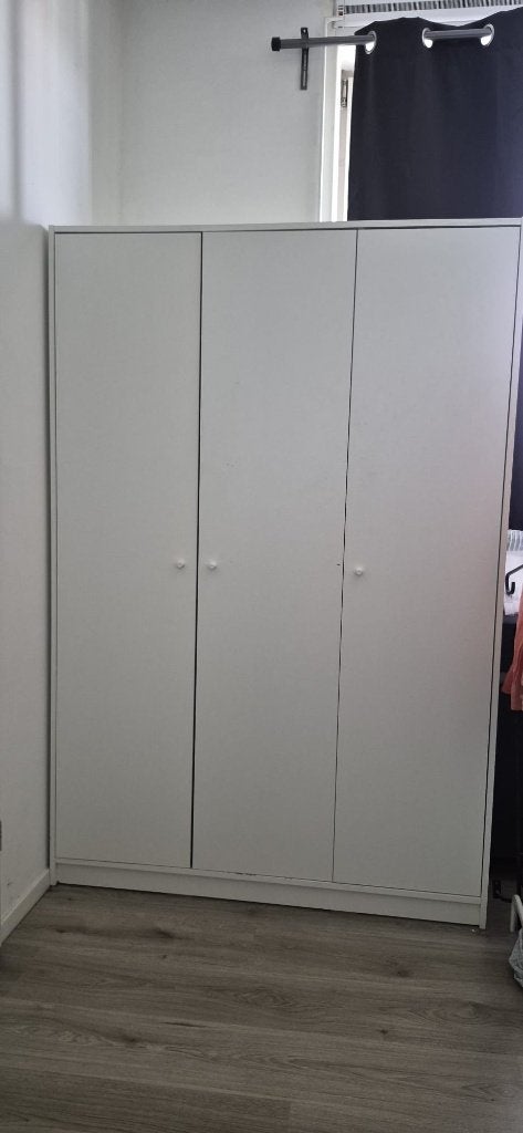 Kledingkast, Ophalen, Met deur(en), Gebruikt, 100 tot 150 cm