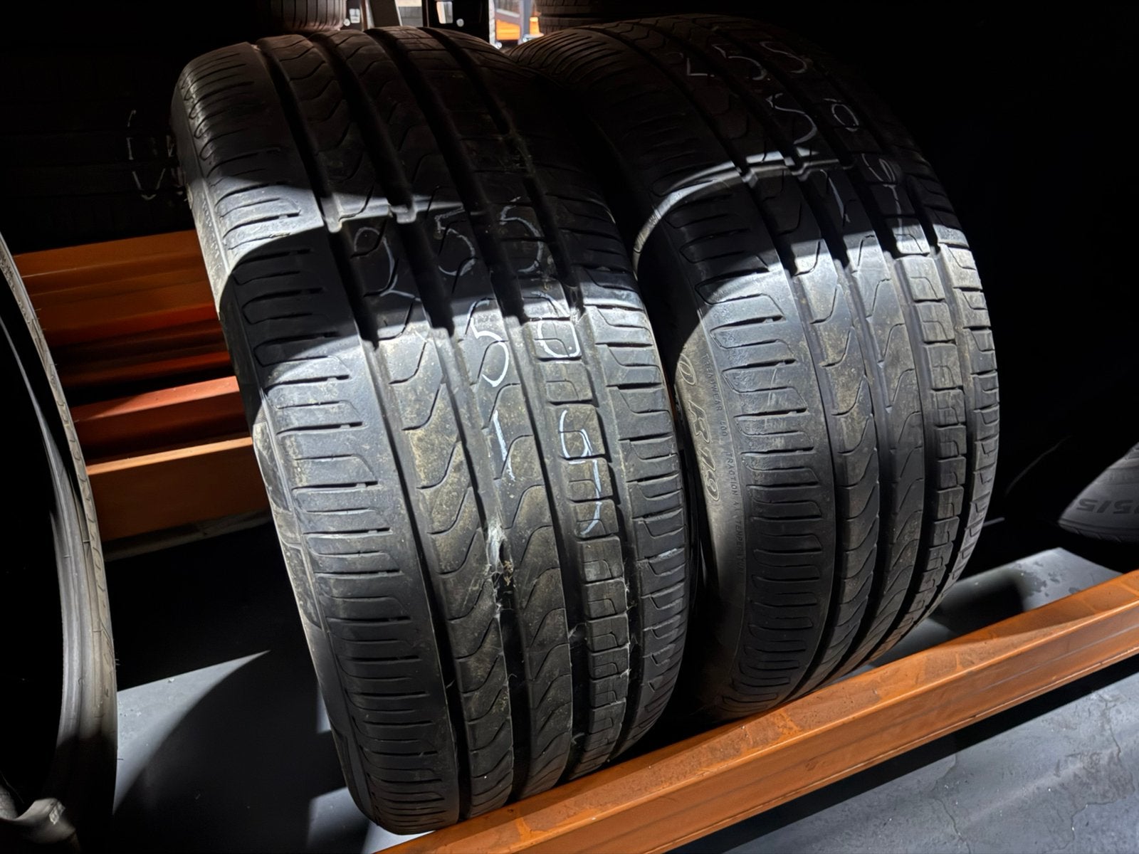 2x 255 50 19 Pirelli Scorpion NO 6MM~, Auto-onderdelen, 19 inch, Gebruikt, 255 mm, Ophalen of Verzenden
