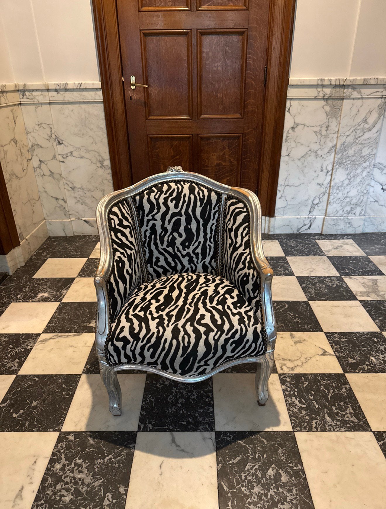 Zebraprint Fauteuil - Kleine Kuipstoel met Zilveren Frame, Ophalen, Gebruikt, Minder dan 75 cm, 50 tot 75 cm