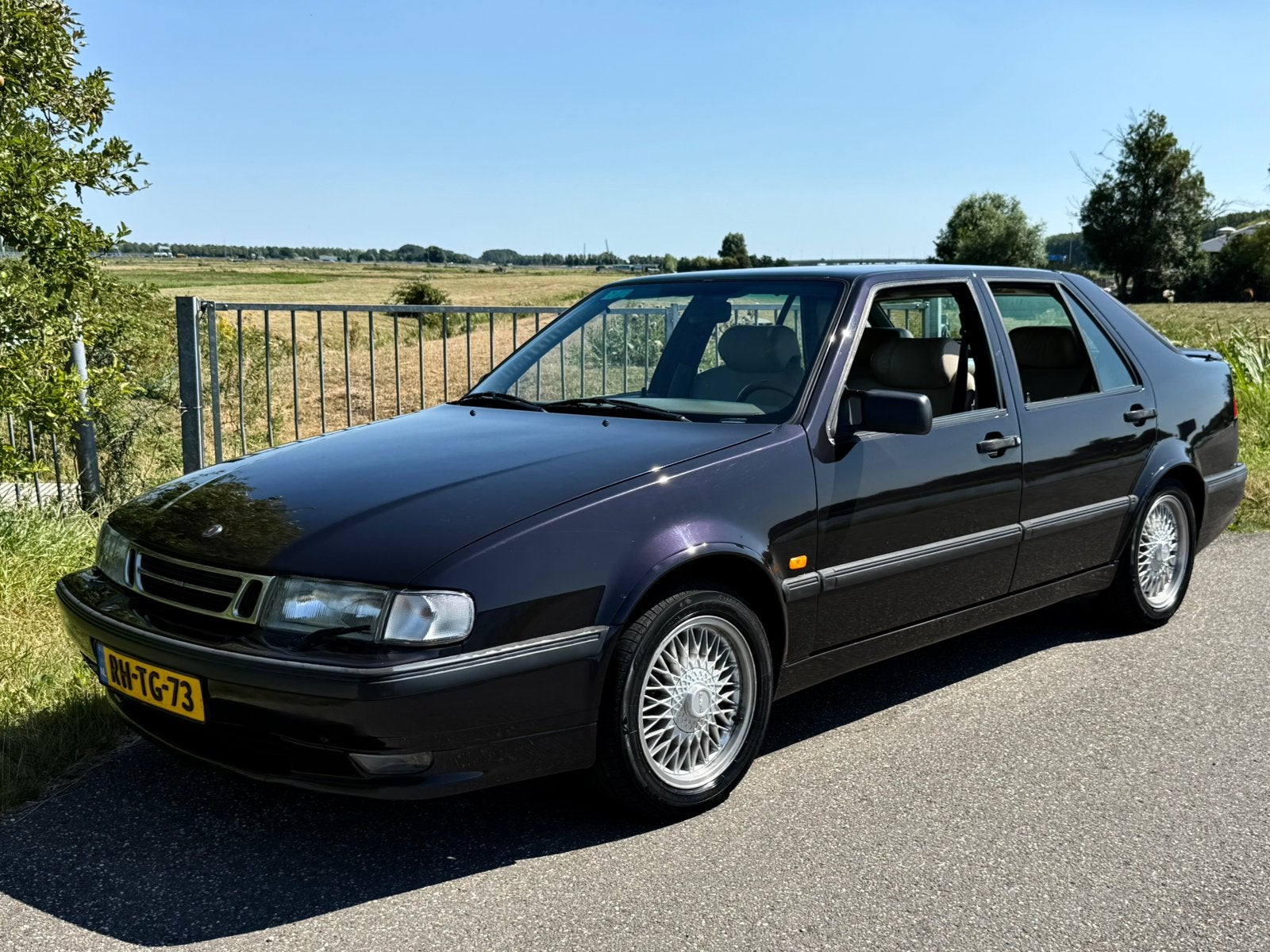 Saab 9000 2.0t Anniversary handgesch 1997 Amethyst Violet, Auto's, Saab, Voorwielaandrijving, 1345 kg, 1800 kg, Beige