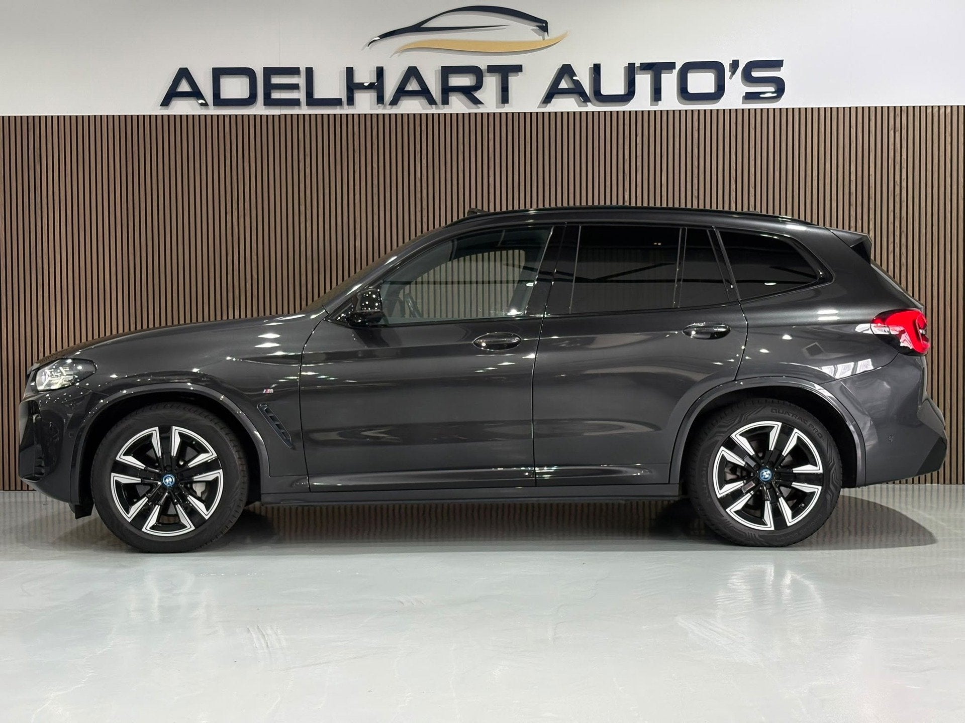 BMW IX3 Executive 80 kWh M sport 100% SOH / Panoramadak / Fu, Achterwielaandrijving, Gebruikt, Automatische klimaatregeling, 80 kWh