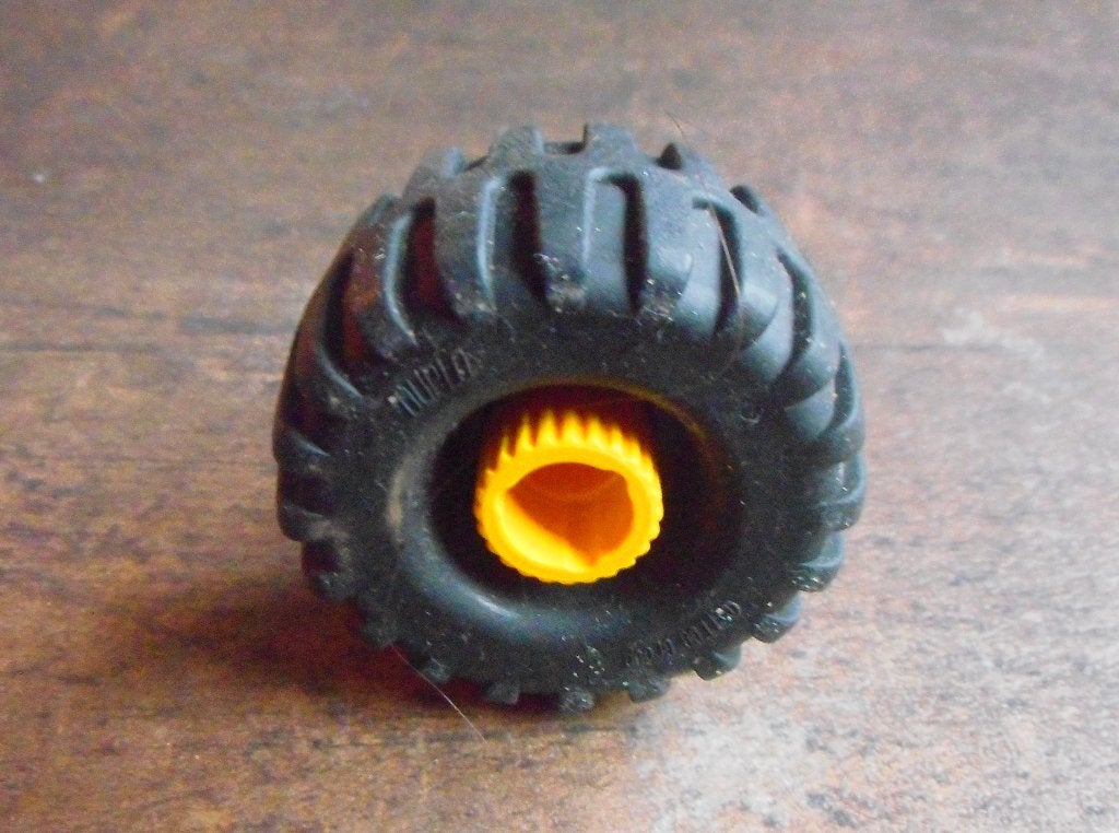 Foto 7 van Lego Duplo Toolo Wheel with Standard Tire (zie foto's) 33