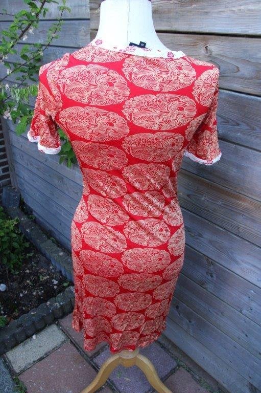 Jurk rood/ goud St. Martins mt XS Vaste prijs, Kleding | Dames, Jurken, St MArtins, Ophalen of Verzenden, Zo goed als nieuw, Knielengte