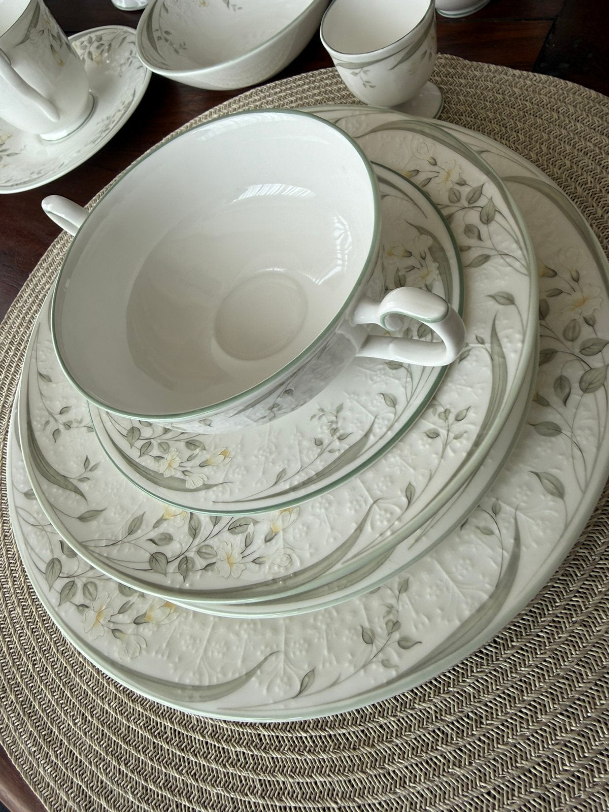 Royal Albert Hazy Dawn" (For All Seasons) - TOPSTAAT, Ophalen