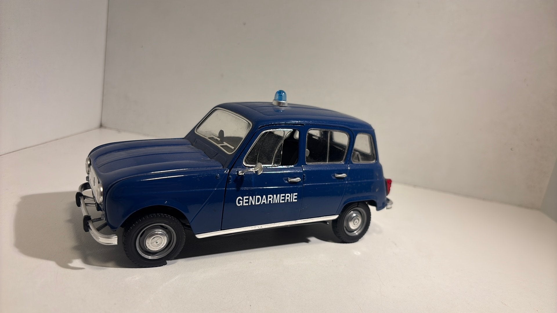 Renault 4 L gendarmerie solido 1.18, Solido, Ophalen of Verzenden, A, A