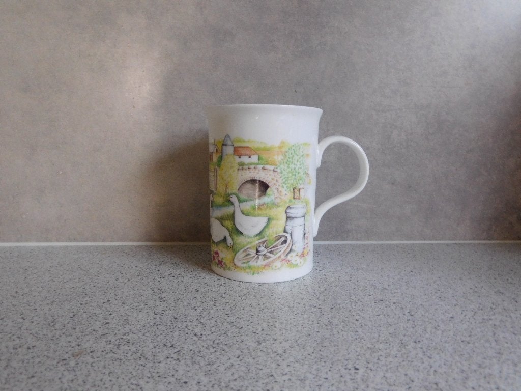 Mok Fina Bone China Gans Schaap Whisper Lane, Overige merken, Landelijk/Boerenbont, Zo goed als nieuw, Porselein