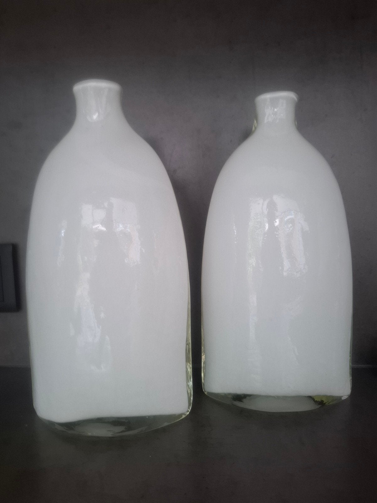 Witte glazen vaas - 30 cm hoog, Ophalen of Verzenden