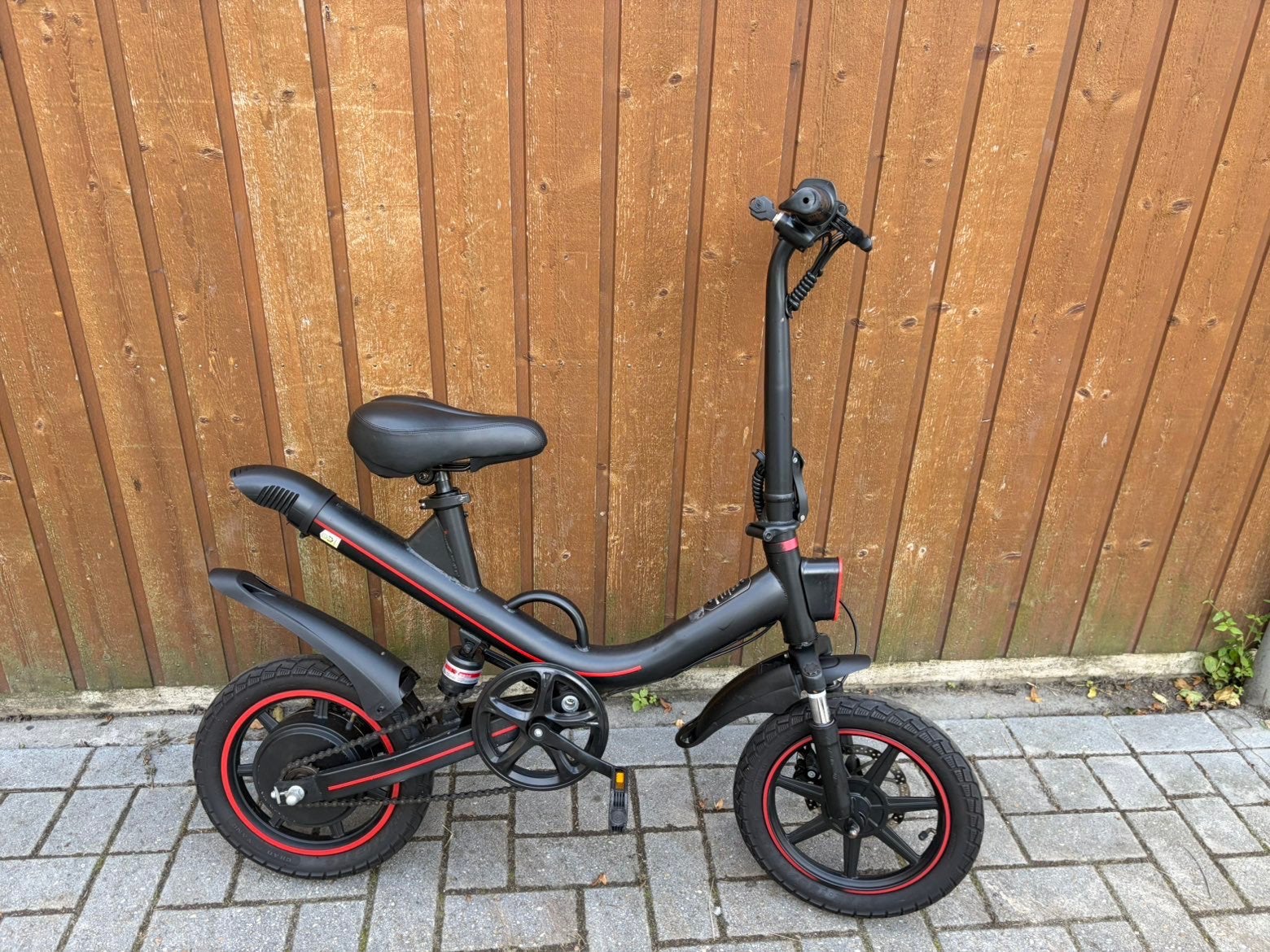 Ouxi v1, Fietsen en Brommers, Ophalen, Zo goed als nieuw