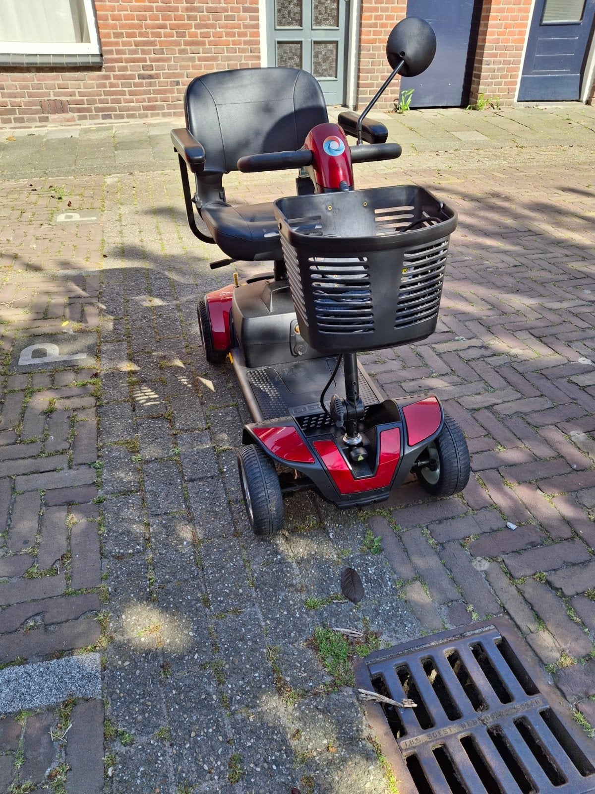 Scootmobiel adventure sport. Zgan. In dec 2025 nog onderhoud, Ophalen, Zo goed als nieuw, 16 t/m 25 km, 10 km/u of minder