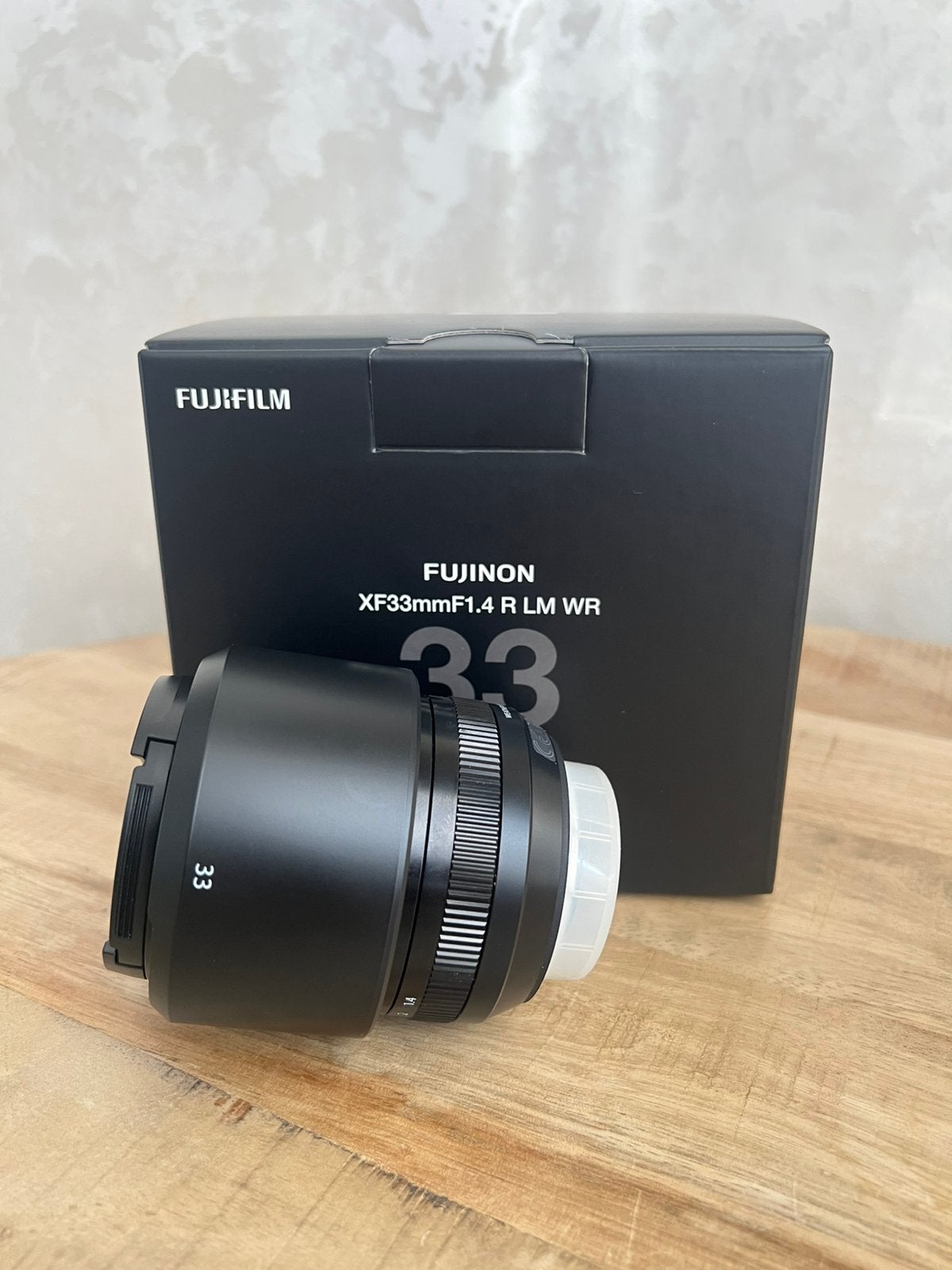 Fujifilm XF 33mm f/1.4 R LM WR – Mint Condition + Warranty, Ophalen, Zo goed als nieuw, Telelens
