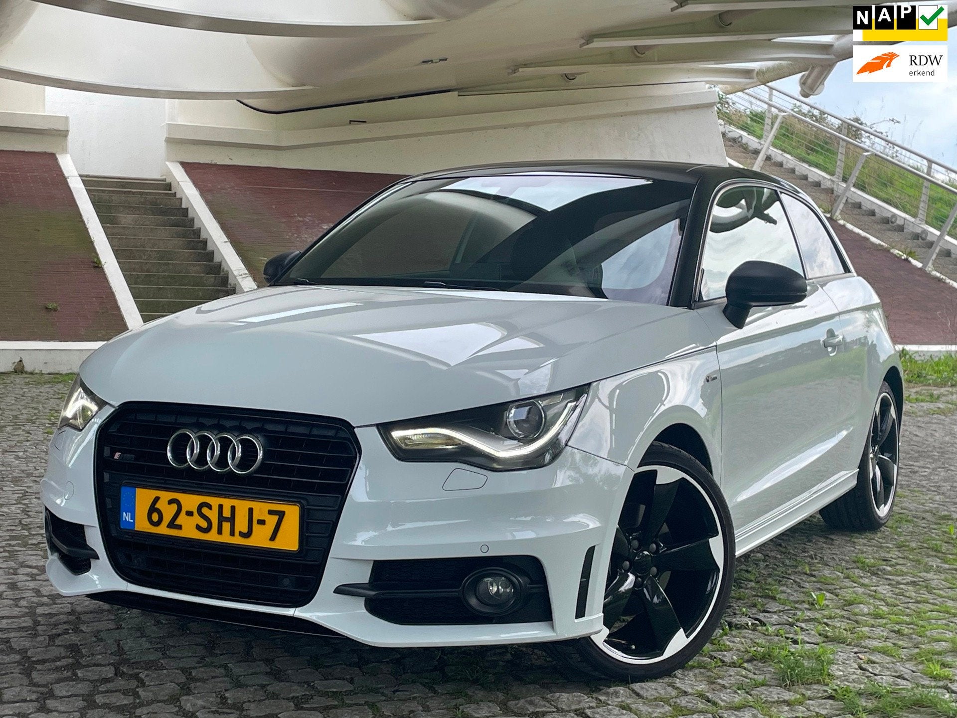 Audi A1 1.4 TFSI S-Line 185 PK Automaat Panorama Leder, Auto's, Euro 5, Zwart, 4 cilinders, 1165 kg