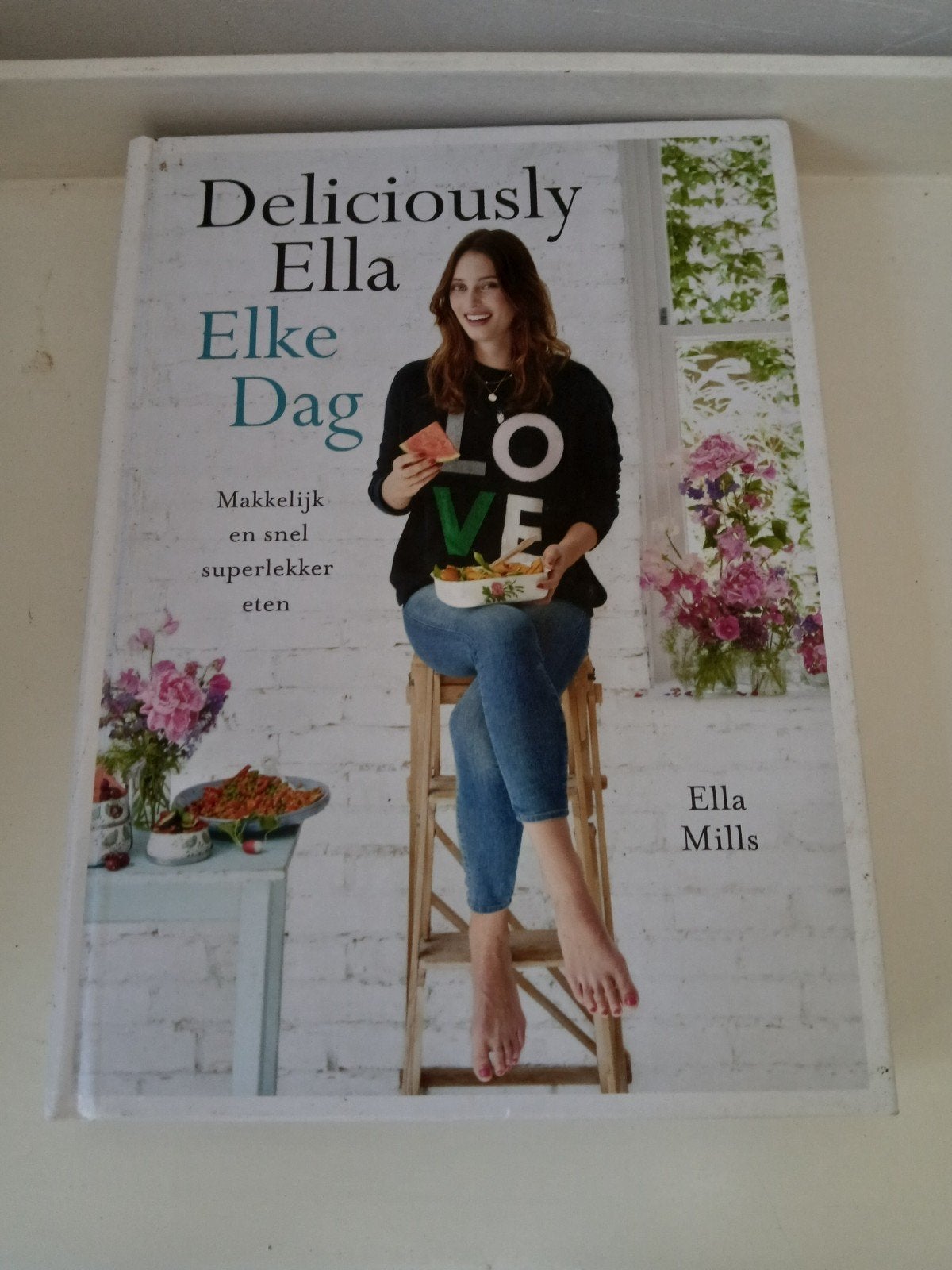 Ella Mills - Elke Dag Deliciously Ella, Ophalen of Verzenden, Zo goed als nieuw, Ella Mills