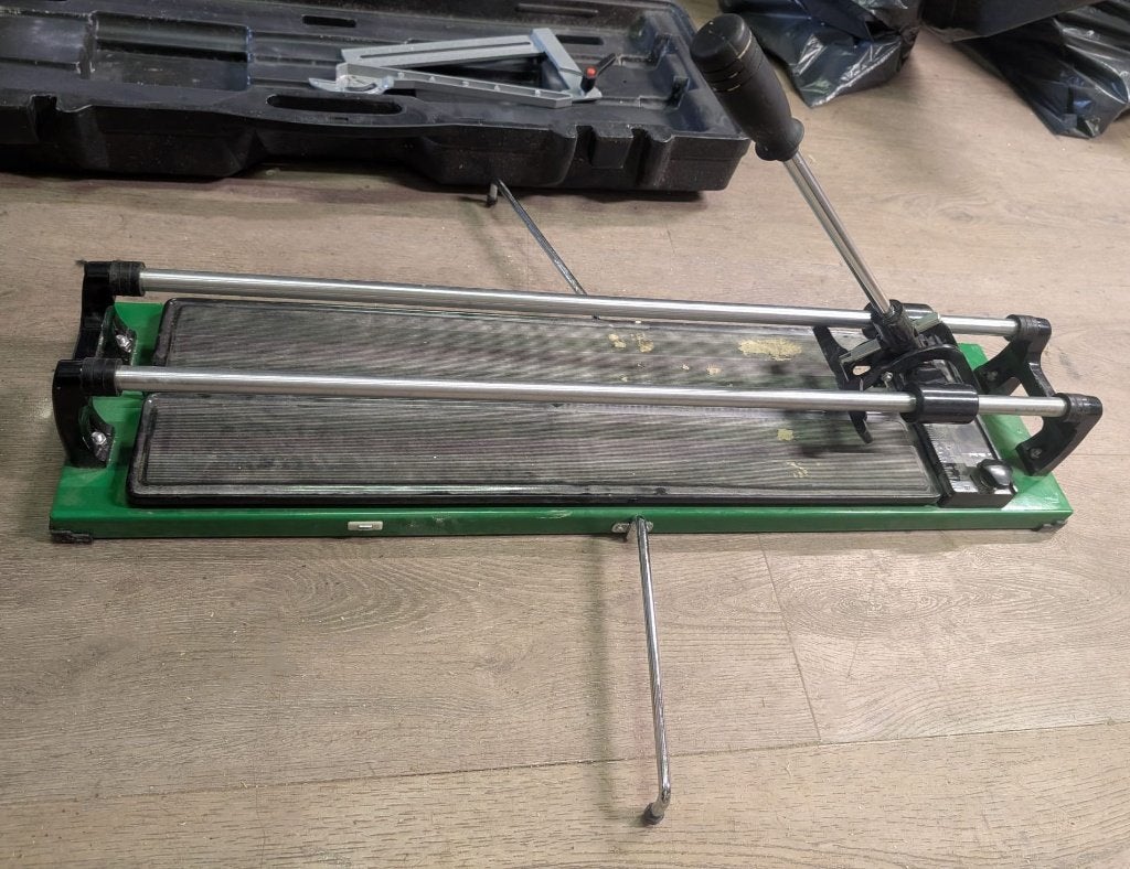 Professionele tegelsnijder met koffer en nieuw mesje, Ophalen, Gebruikt, Overige typen, Overige merken