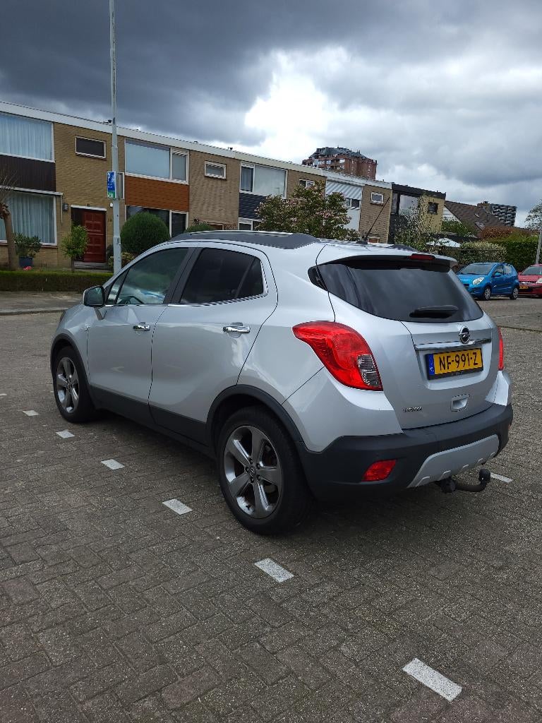Opel Mokka 1.6 Cosmo  2013 || 144000 km || € 6.995, 4 cilinders, 1200 kg, Handgeschakeld, Particulier