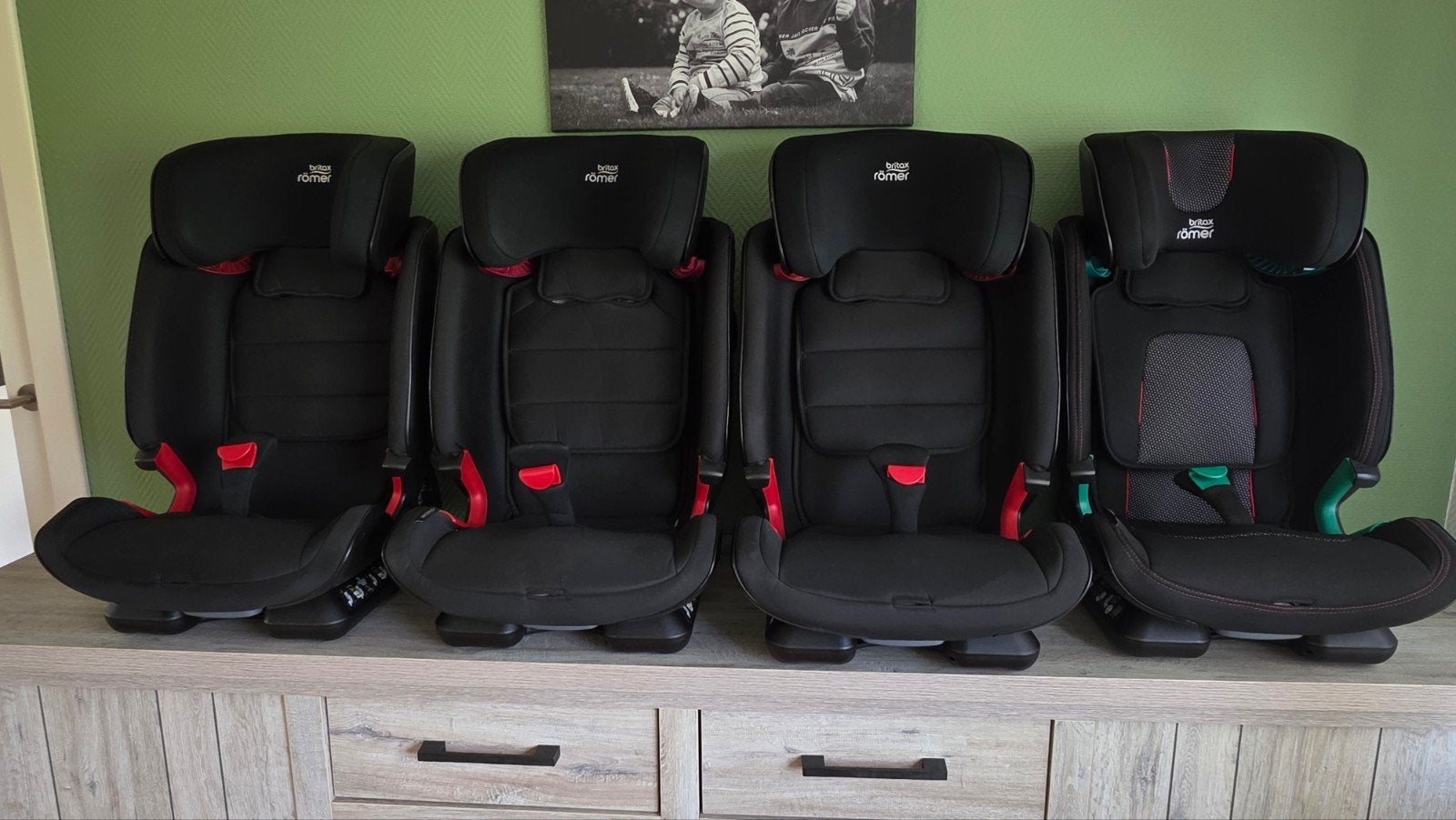 3 x Britax Romer Advansafix IV R en 1 x Advansafix i-size, Ophalen, Romer, Verstelbare rugleuning, 15 t/m 36 kg