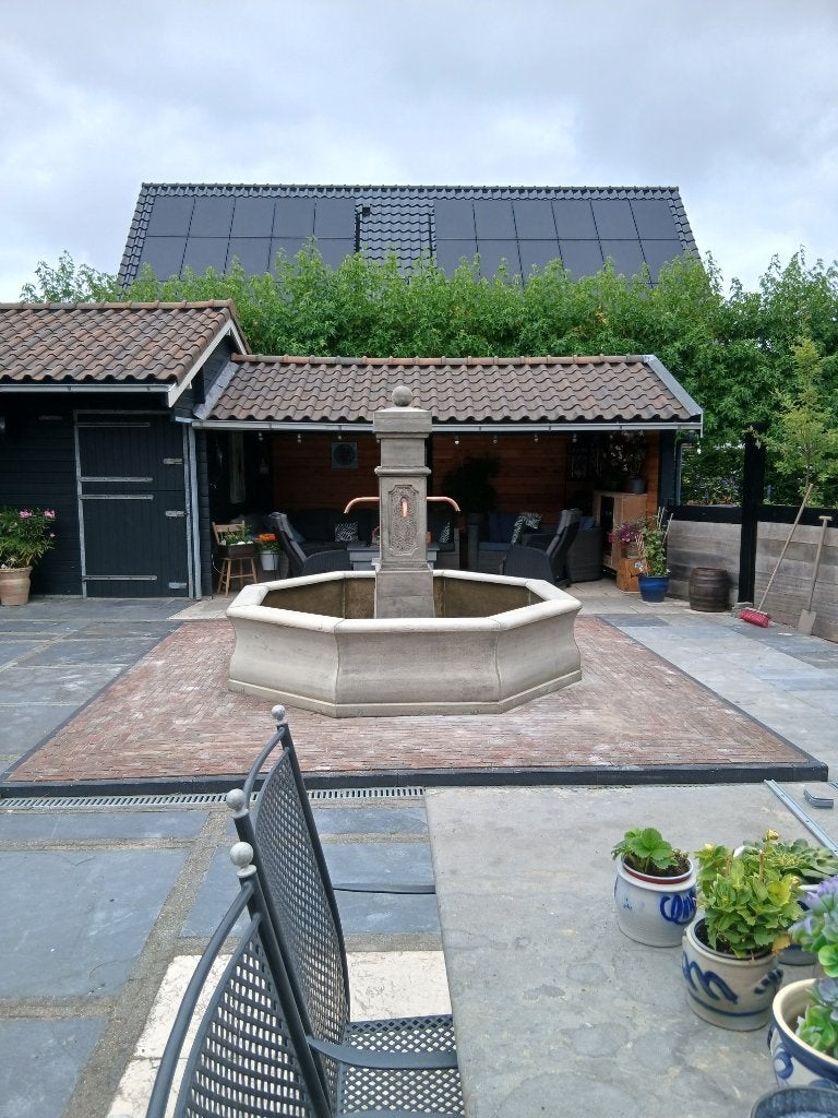 Franse dorpsfontein, Ophalen, Nieuw, Beton, Fontein