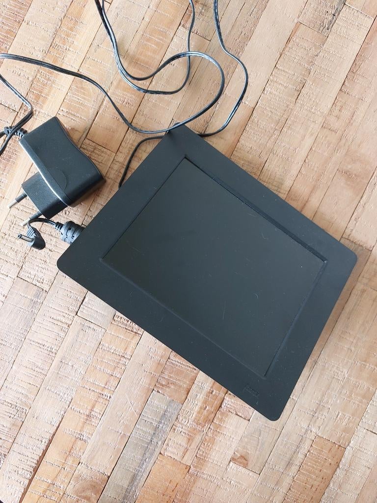 Hama Digitale Fotolijst 7SLB - Zwart, Audio, Tv en Foto, Fotografie | Digitale fotolijsten, Ophalen of Verzenden, Zo goed als nieuw