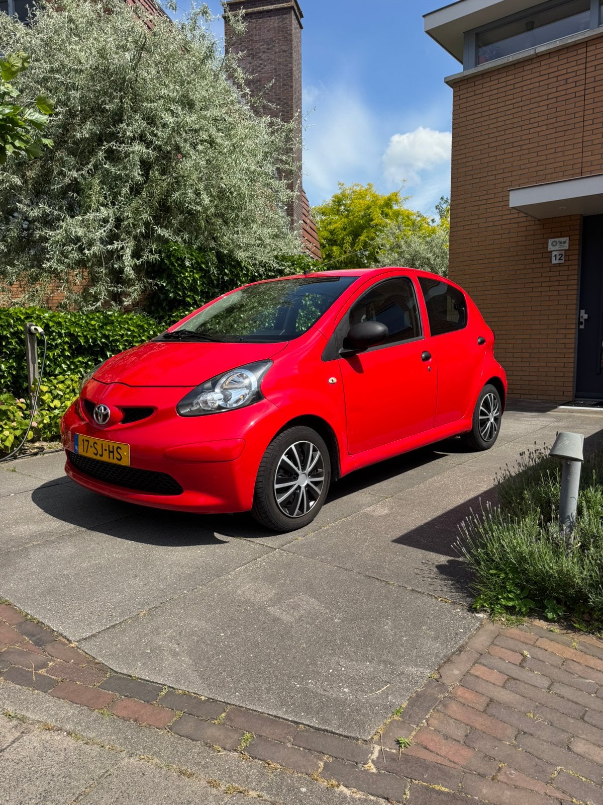 Mooie Toyota Aygo uit 2006 met slechts 105.000 km NAP, Auto's, Toyota, Voorwielaandrijving, Stof, Zwart, 4 stoelen