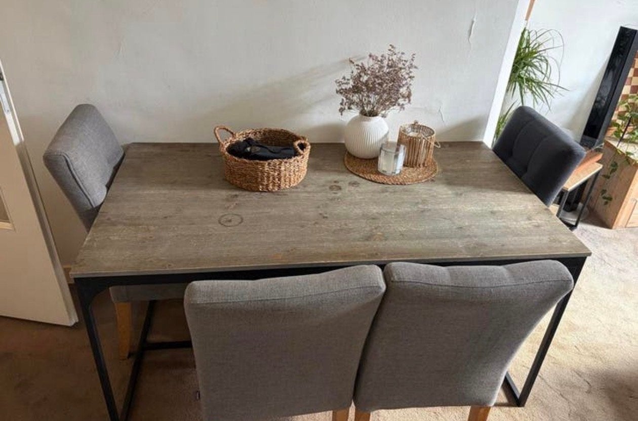 Eettafel met 6 stoelen - Modern en comfortabel, Ophalen, Gebruikt, 100 tot 150 cm, 50 tot 100 cm