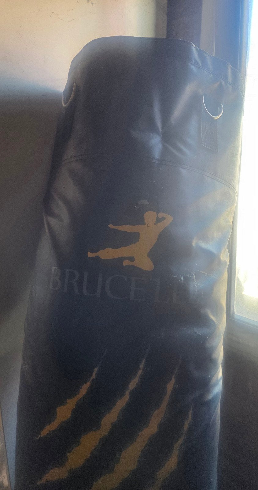 Bruce Lee Bokszak - Zwart met gouden opdruk, Sport en Fitness, Vechtsporten en Zelfverdediging, Ophalen of Verzenden, Gebruikt