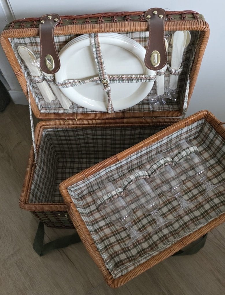 Picknickmand met inhoud, Hobby en Vrije tijd, Ophalen of Verzenden, Zo goed als nieuw