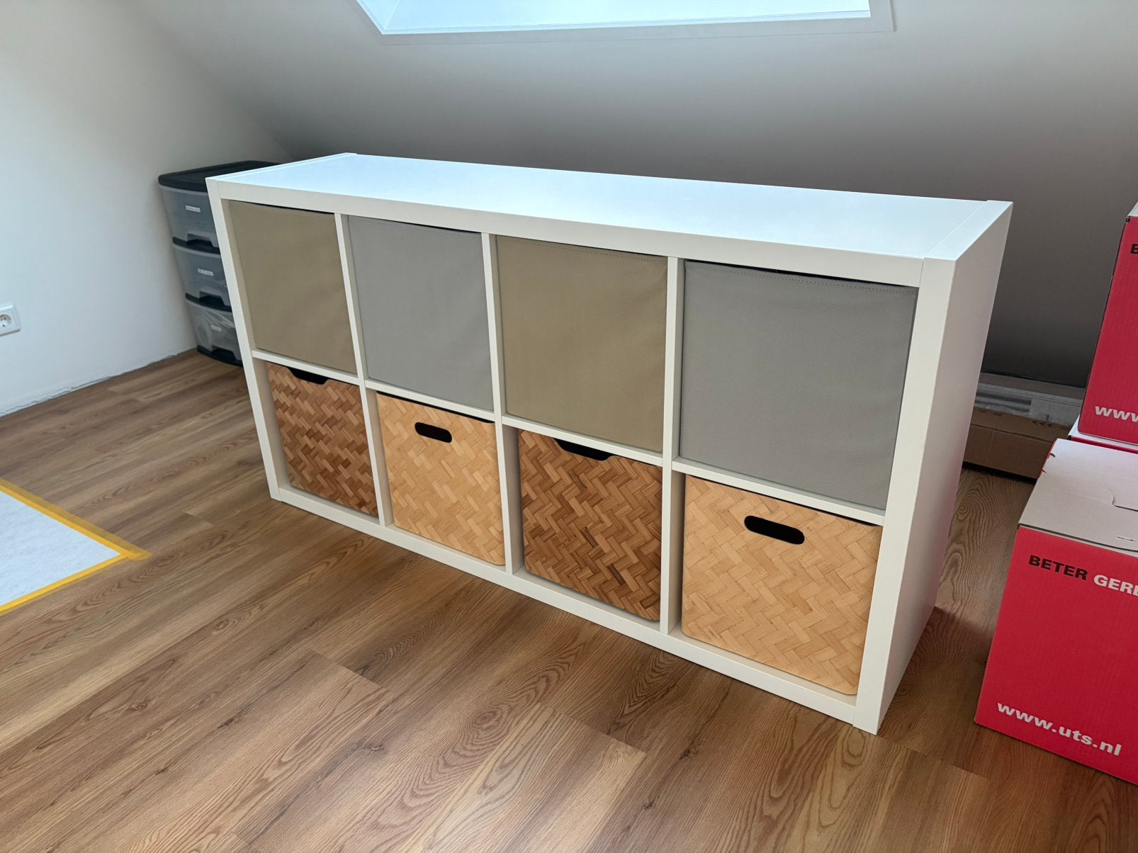 Witte Kallax 8 vakken met optionele dozen, Ophalen, 100 tot 150 cm, Zo goed als nieuw, Minder dan 100 cm