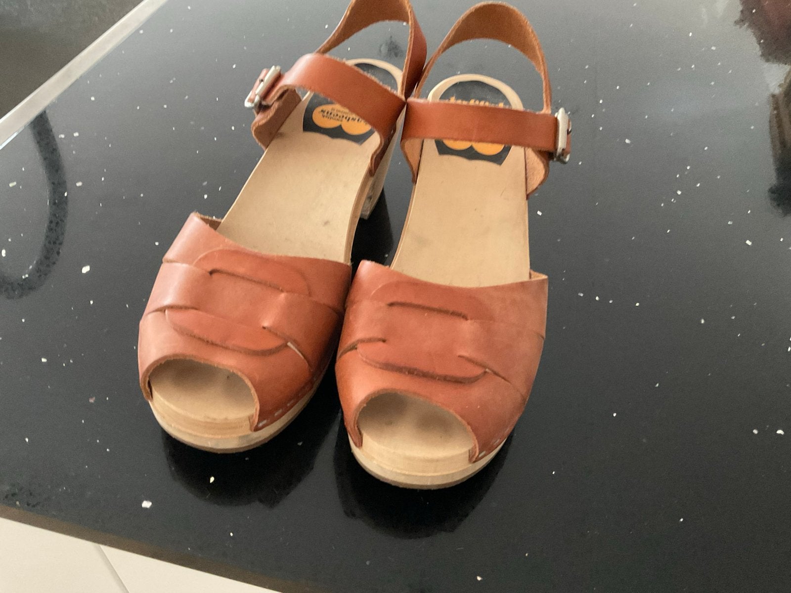 Zweedse Hasbeens Toffel Sandalen Maat 41, Ophalen of Verzenden, Zo goed als nieuw, Bruin, Sandalen of Muiltjes