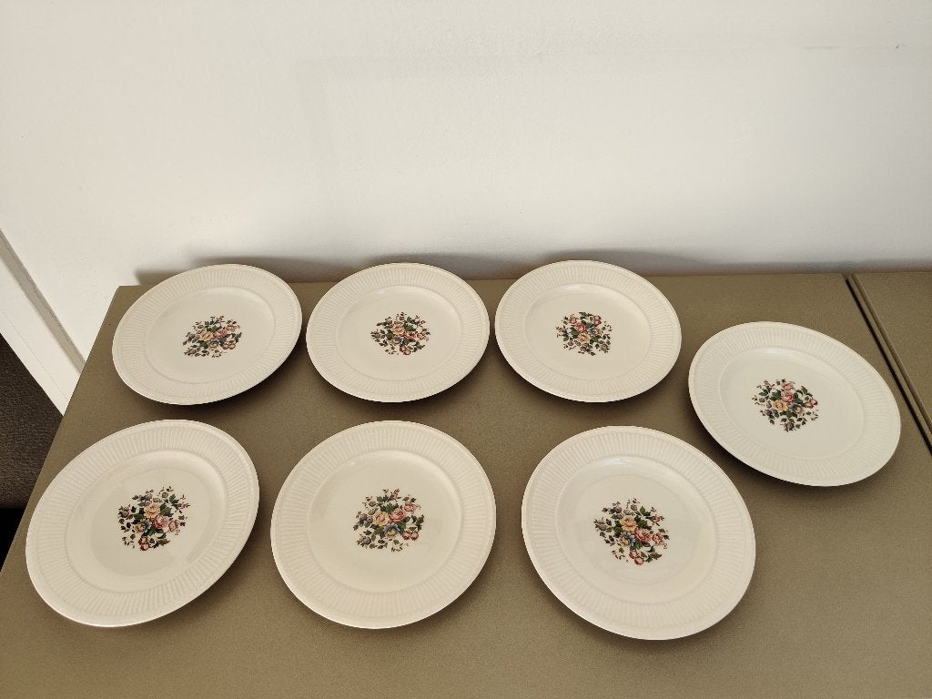 Wedgwood Conway bordjes, Huis en Inrichting, Ophalen, Klassiek, Zo goed als nieuw, Bord(en)