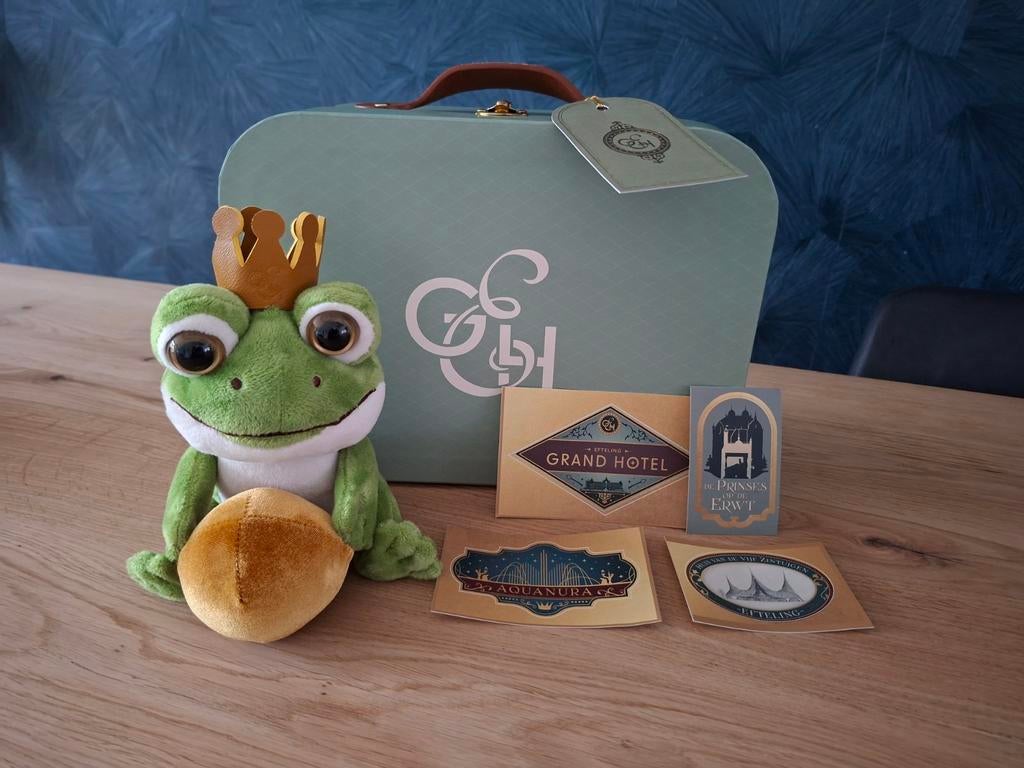 Efteling koffertje, kikkerknuffel en stickers, Ophalen of Verzenden, Nieuw, Overige typen
