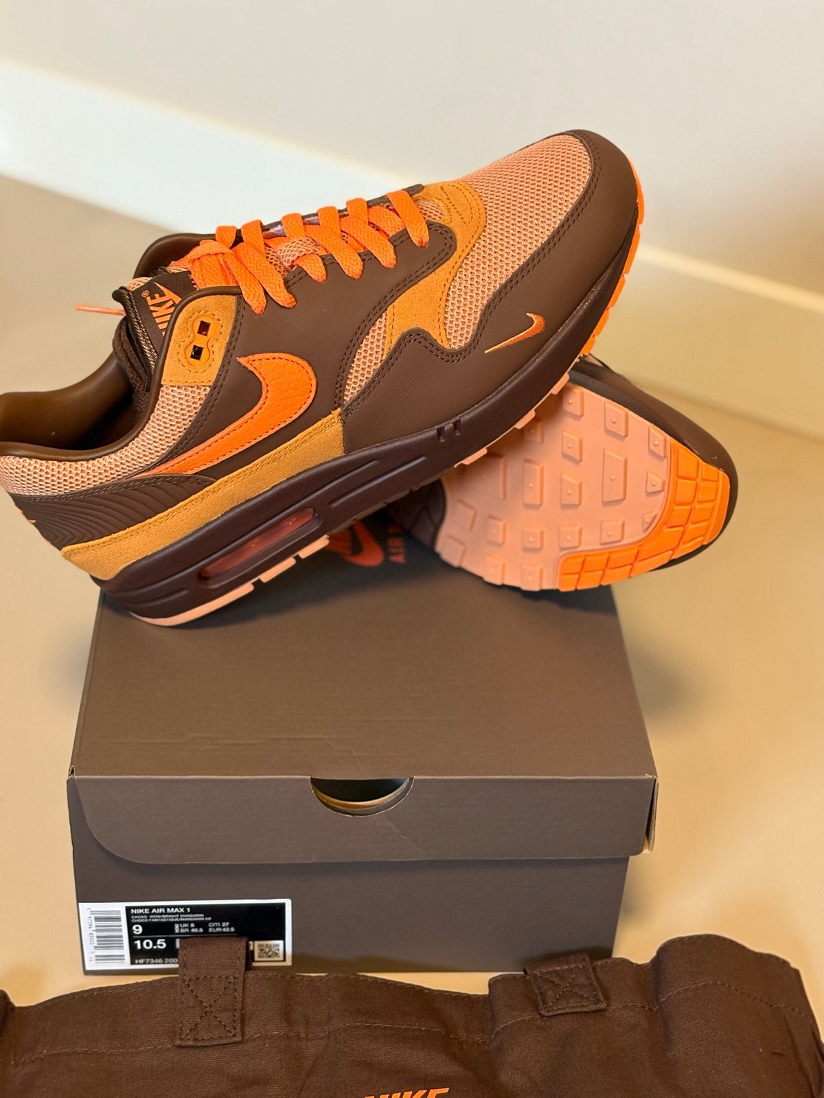 Nike Air Max 1 Kings Day Maat 42,5 - Deadstock, Ophalen of Verzenden, Nieuw, Overige kleuren, Sneakers of Gympen