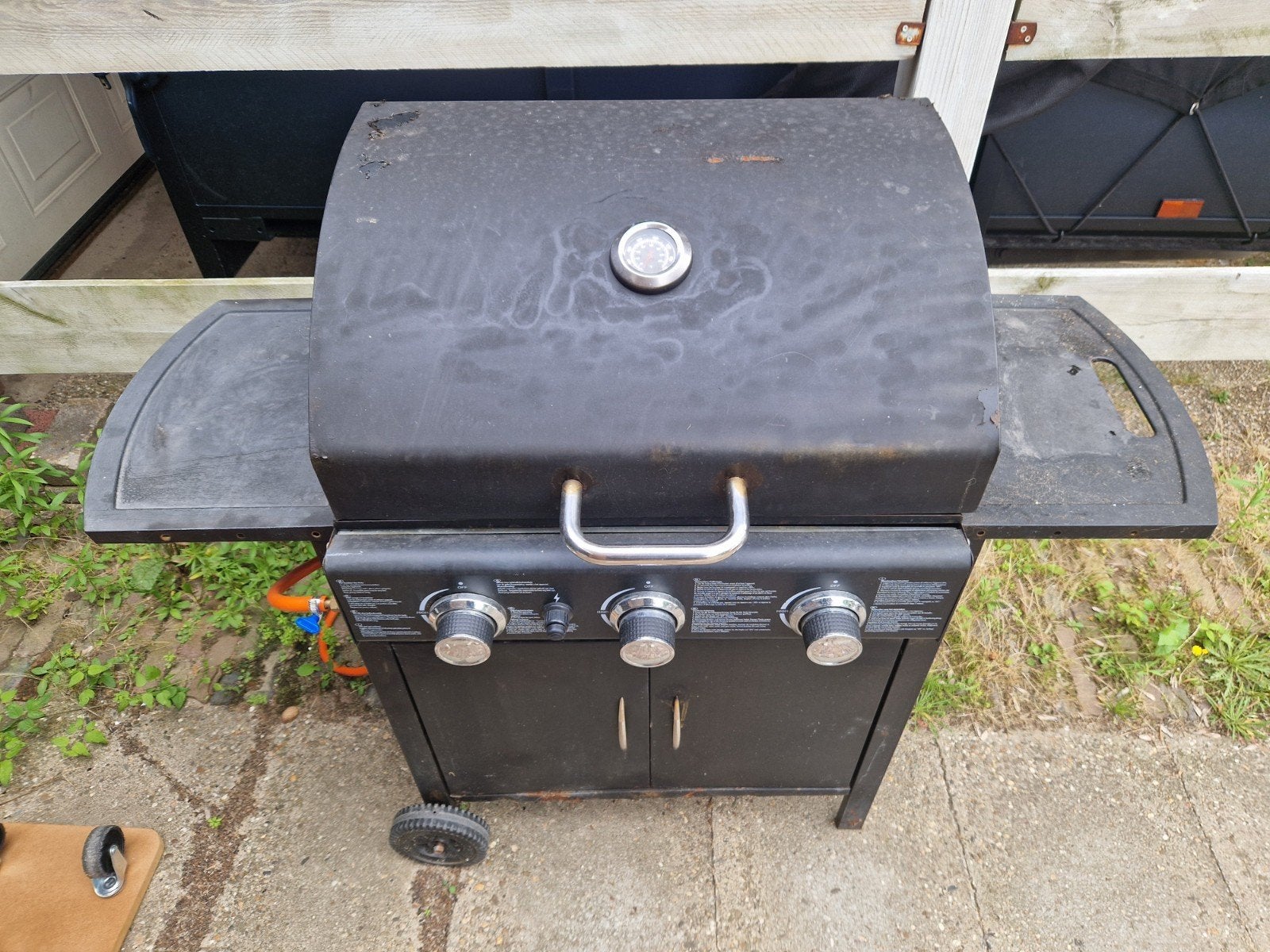 Gebruikte gasbarbecue met 3 branders, Ophalen, Gebruikt, Onbekend