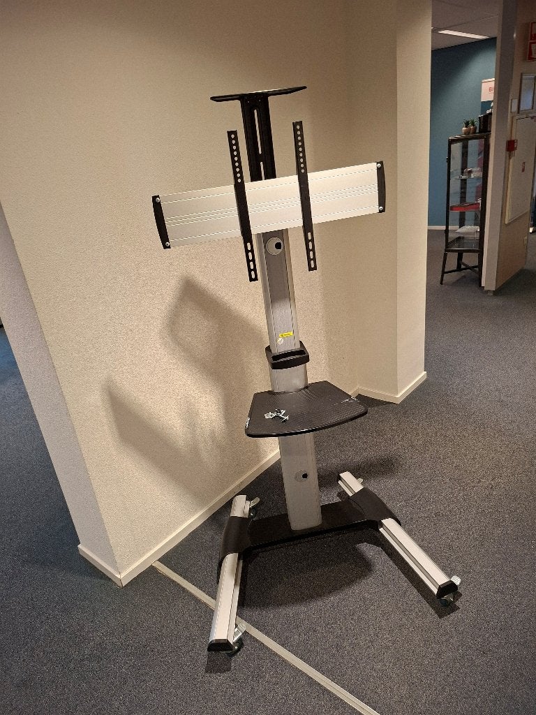Tripp Lite Mobile TV Monitor, Ophalen, Zo goed als nieuw, Tripp